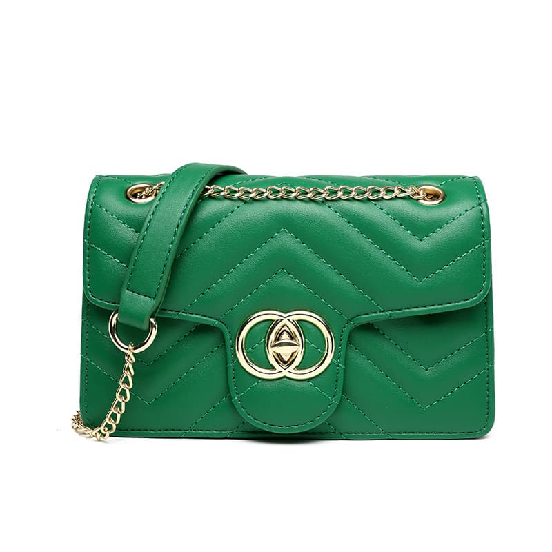 キルティングバッグ クラシック キルティング チェーンショルダー