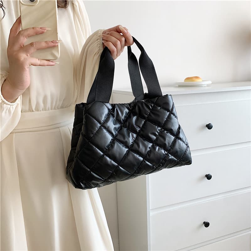 キルティングバッグ ふんわりキルティング フェミニントート