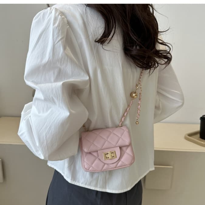 キルティングバッグ シンプル菱格チェーンショルダー