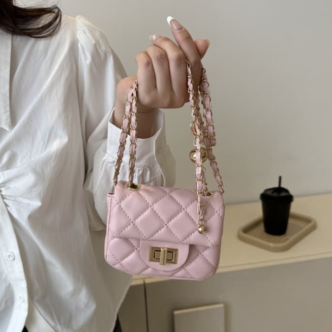 キルティングバッグ シンプル菱格チェーンショルダー