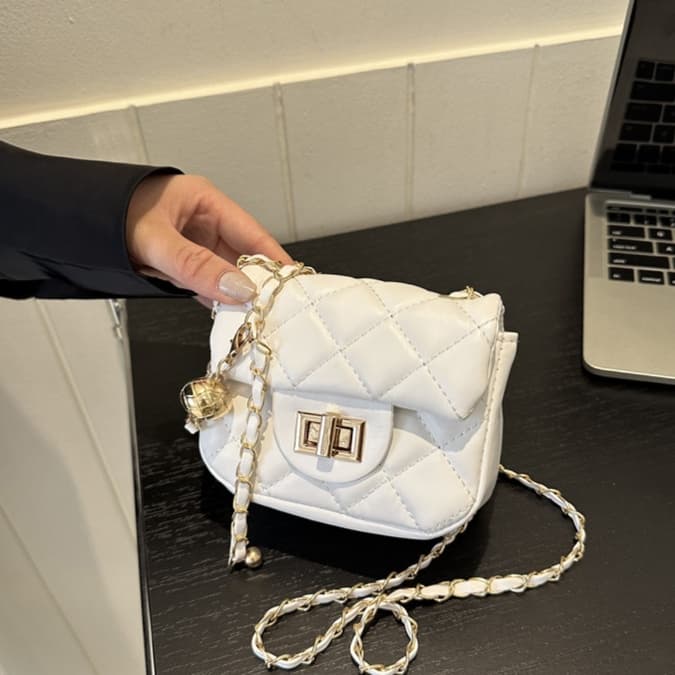 キルティングバッグ シンプル菱格チェーンショルダー