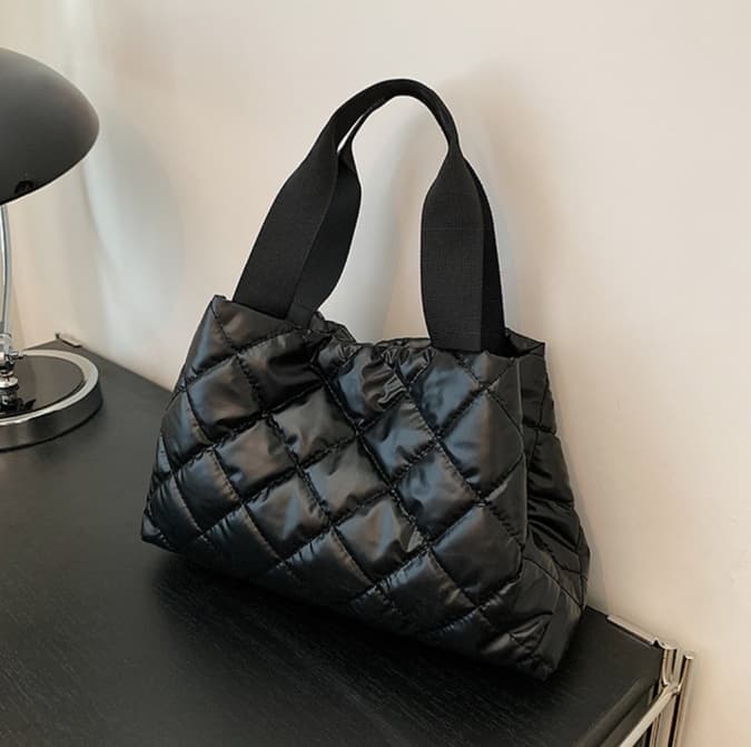 キルティングバッグ ふんわりキルティング フェミニントート