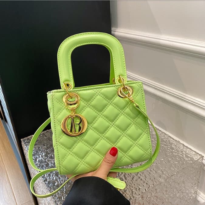 キルティングバッグ 上品キルティング ミニ手提げバッグ