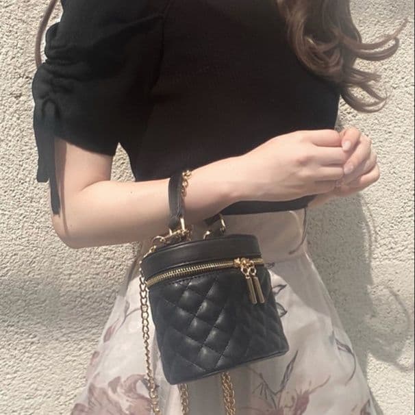 キルティングバッグ ミニ キルティング シリンダー チェーン ポシェット