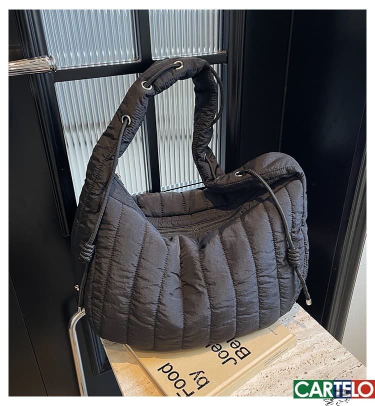 キルティングバッグ ふわふわキルティングお出かけバッグ