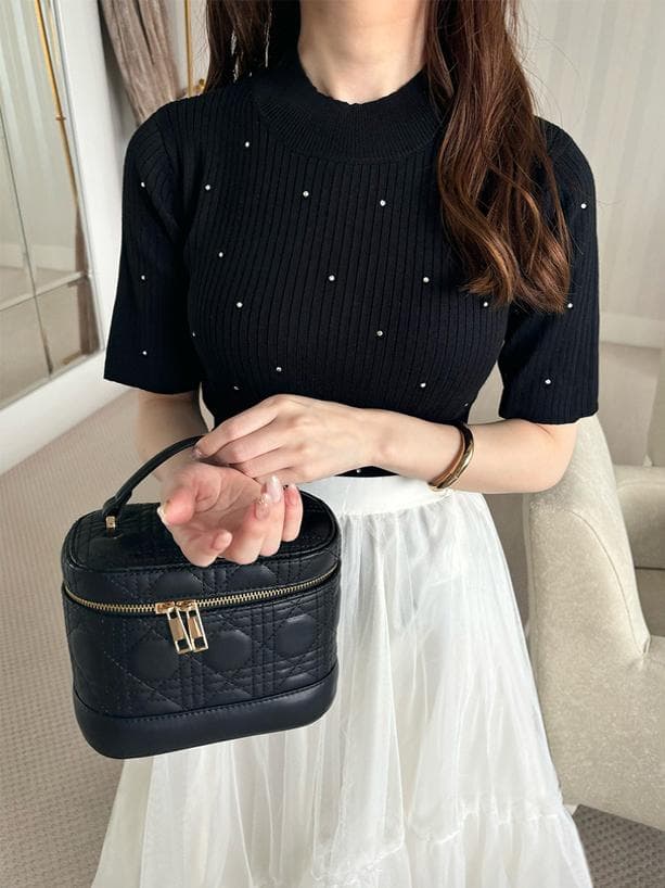 キルティングバッグ 優雅なキルティングミニバッグ