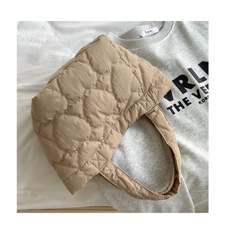 キルティングバッグ ふんわりキルティング ミニトート