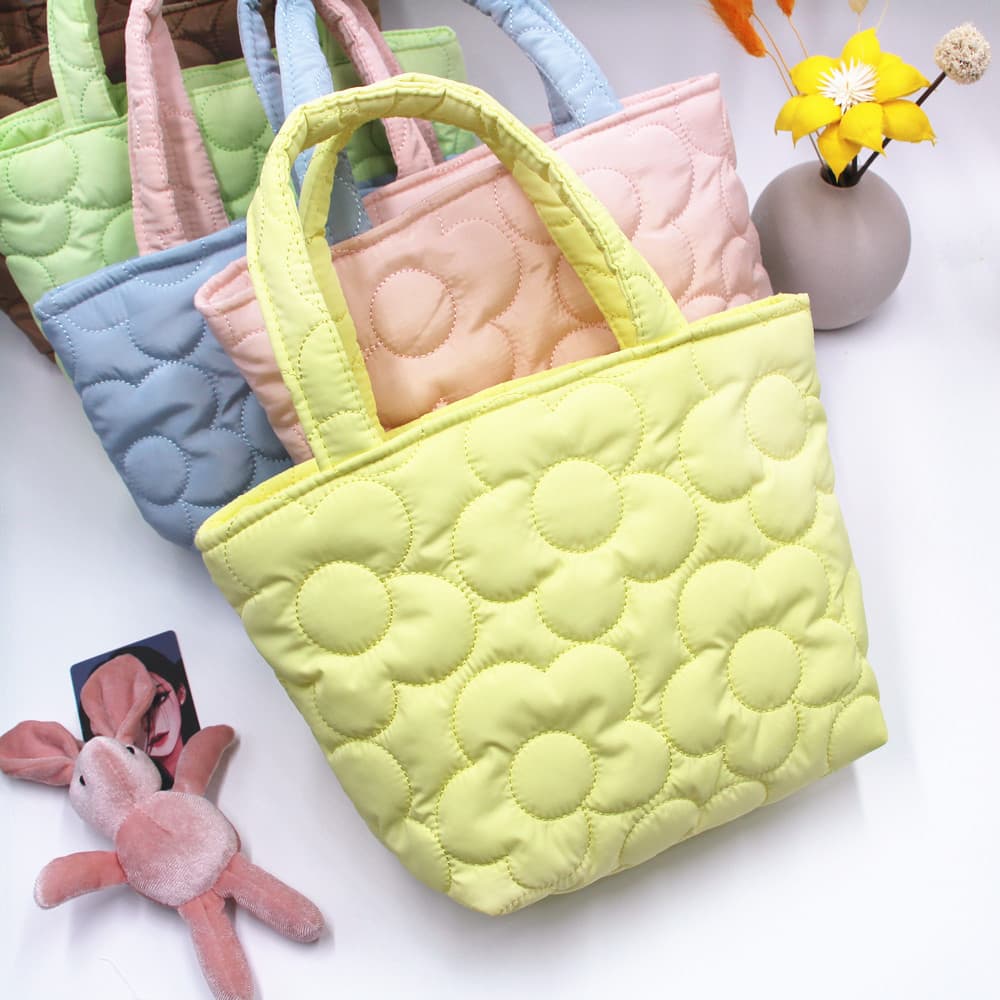 キルティングバッグ 上品花柄キルティングお散歩バッグ