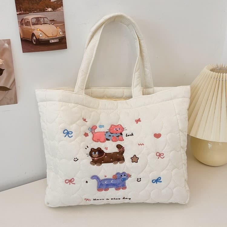 キルティングバッグ わんちゃん総柄キルティングトートバッグ