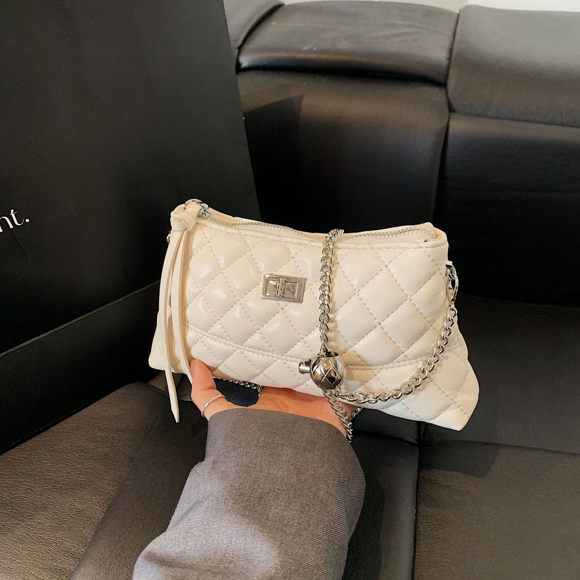 キルティングバッグ キルティングバッグ 菱形ステッチ ミニショルダーポーチ