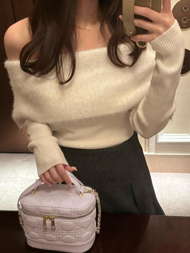 キルティングバッグ 優雅なキルティングミニバッグ