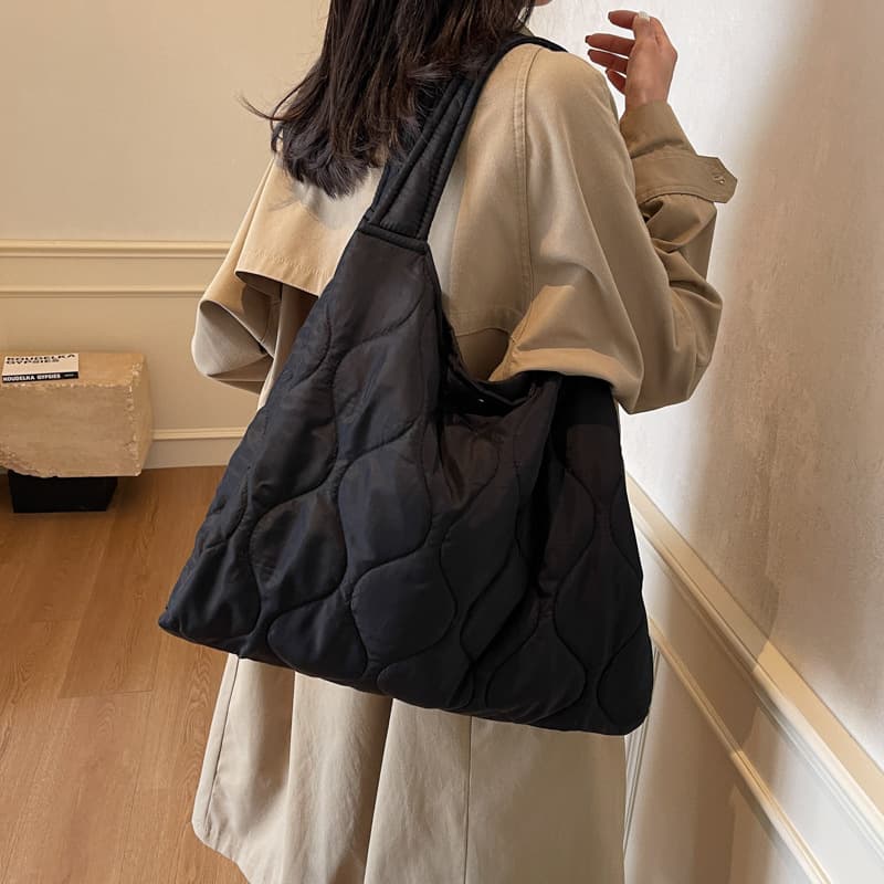 キルティングバッグ ふんわりキルティング デイリートート