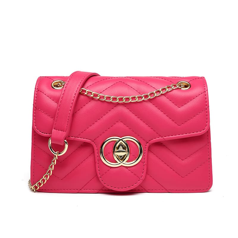 キルティングバッグ クラシック キルティング チェーンショルダー