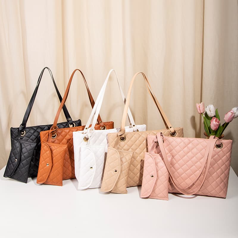 キルティングバッグ シンプル キルティング レザー トート