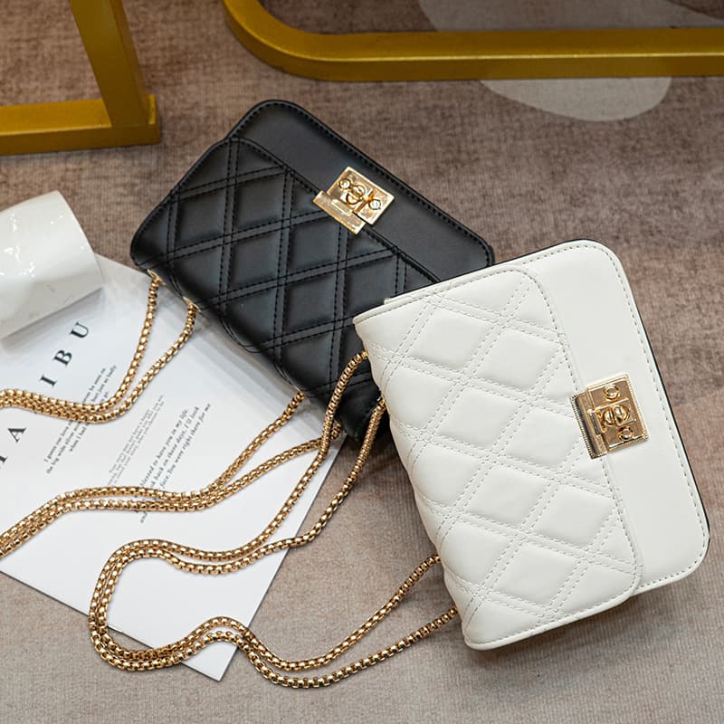 キルティングバッグ シンプル キルティング ショルダーバッグ