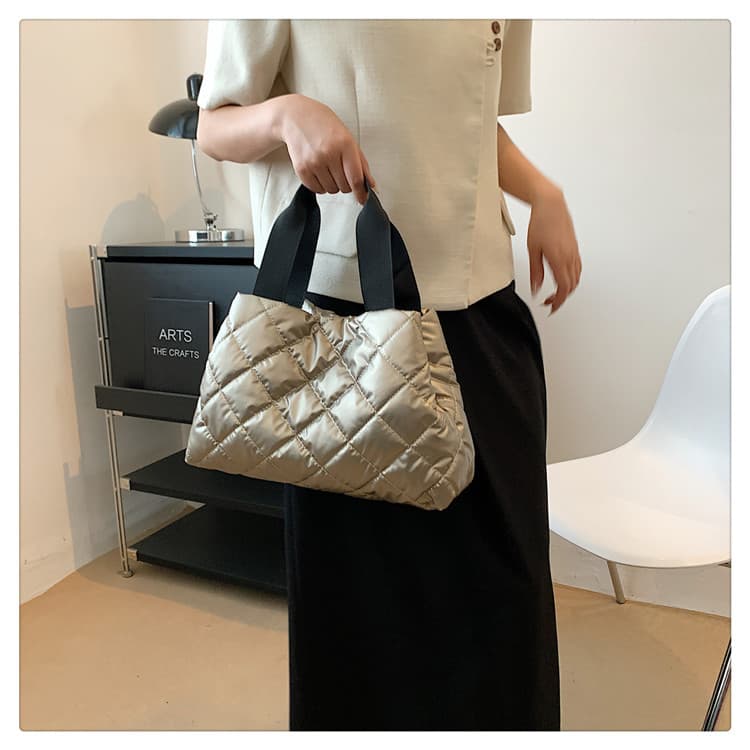 キルティングバッグ ふんわりキルティング フェミニントート