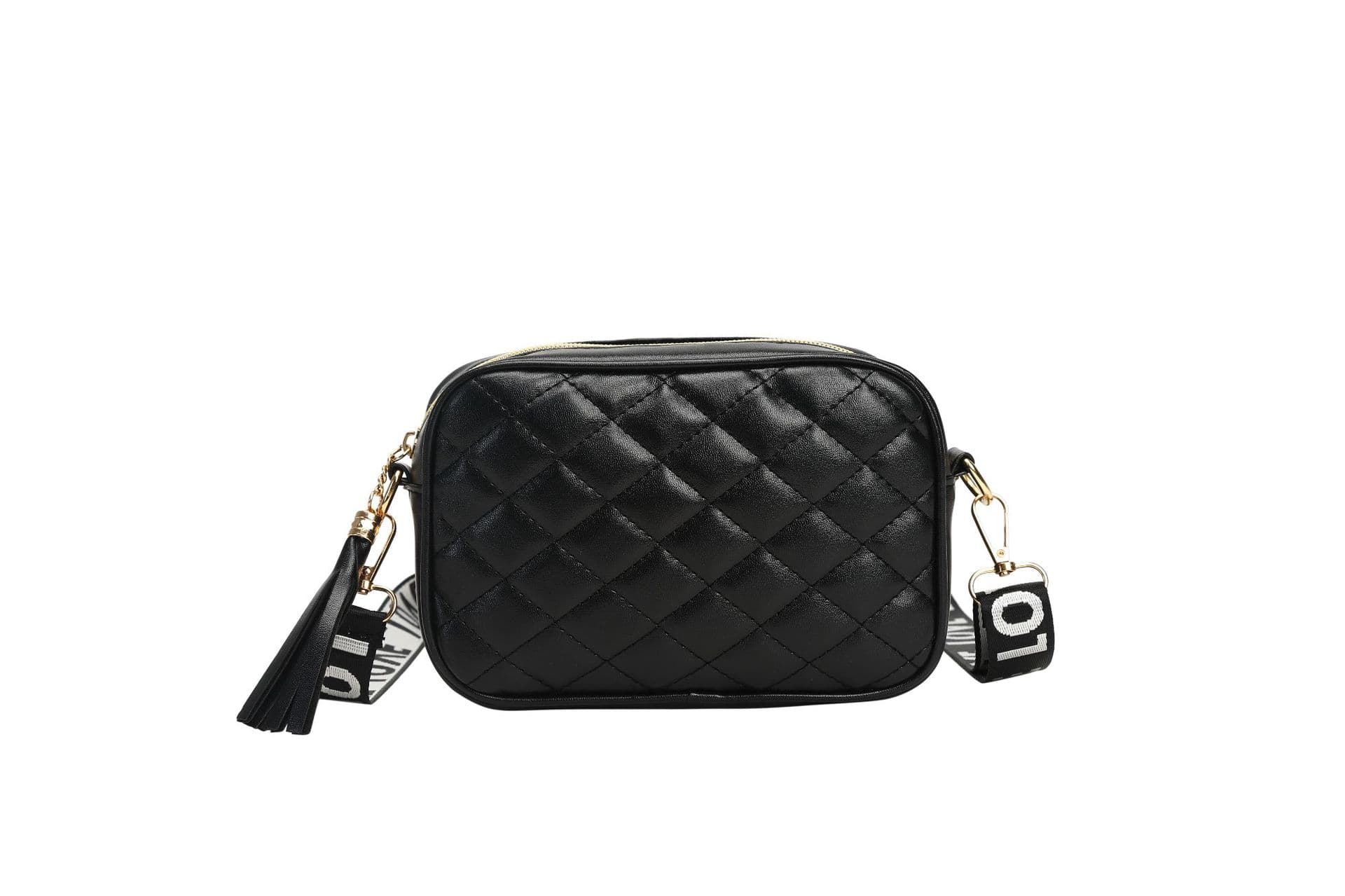 キルティングバッグ ふわもこキルティングレザーポシェット