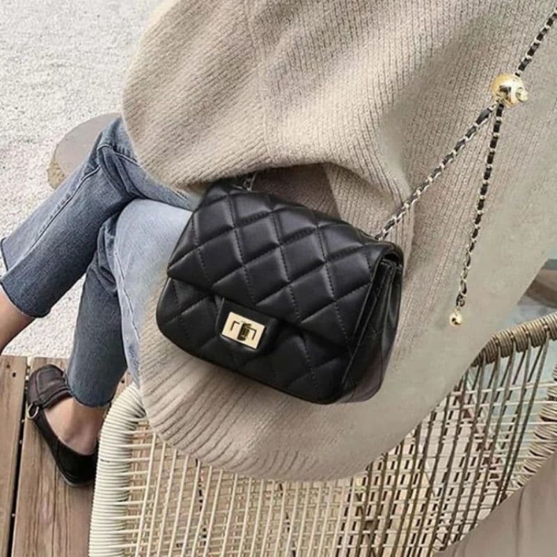 キルティングバッグ エレガントキルティングミニショルダー