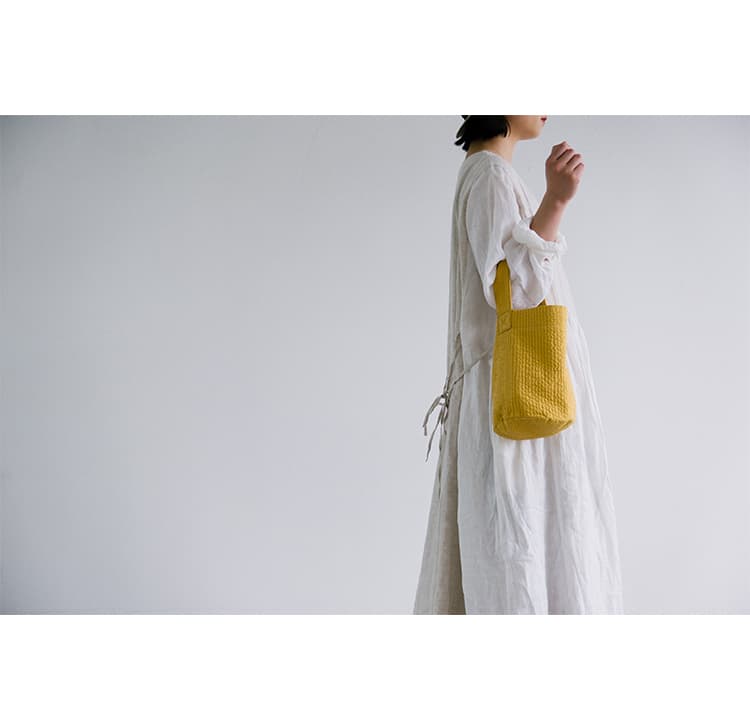 キルティングバッグ 立体縫製のキルト手持ちバッグ