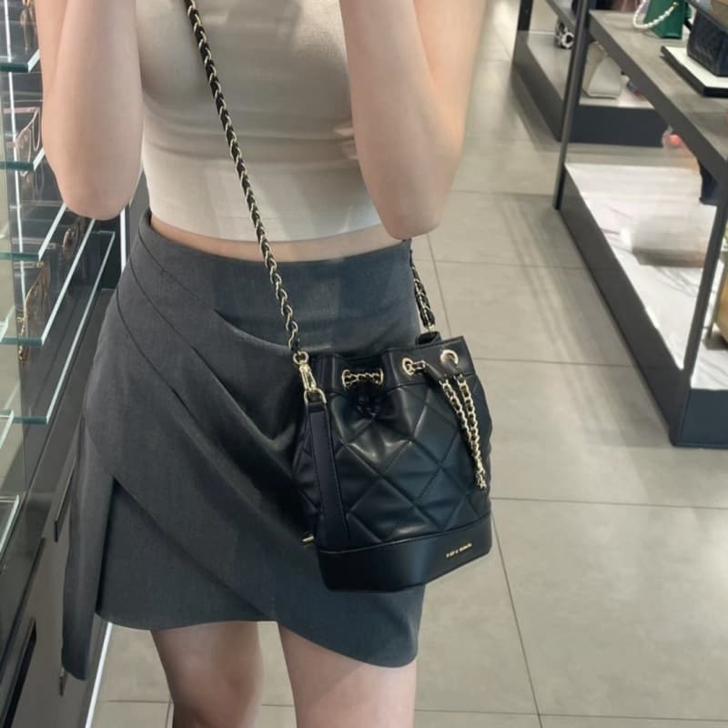 キルティングバッグ キルティング巾着ショルダー